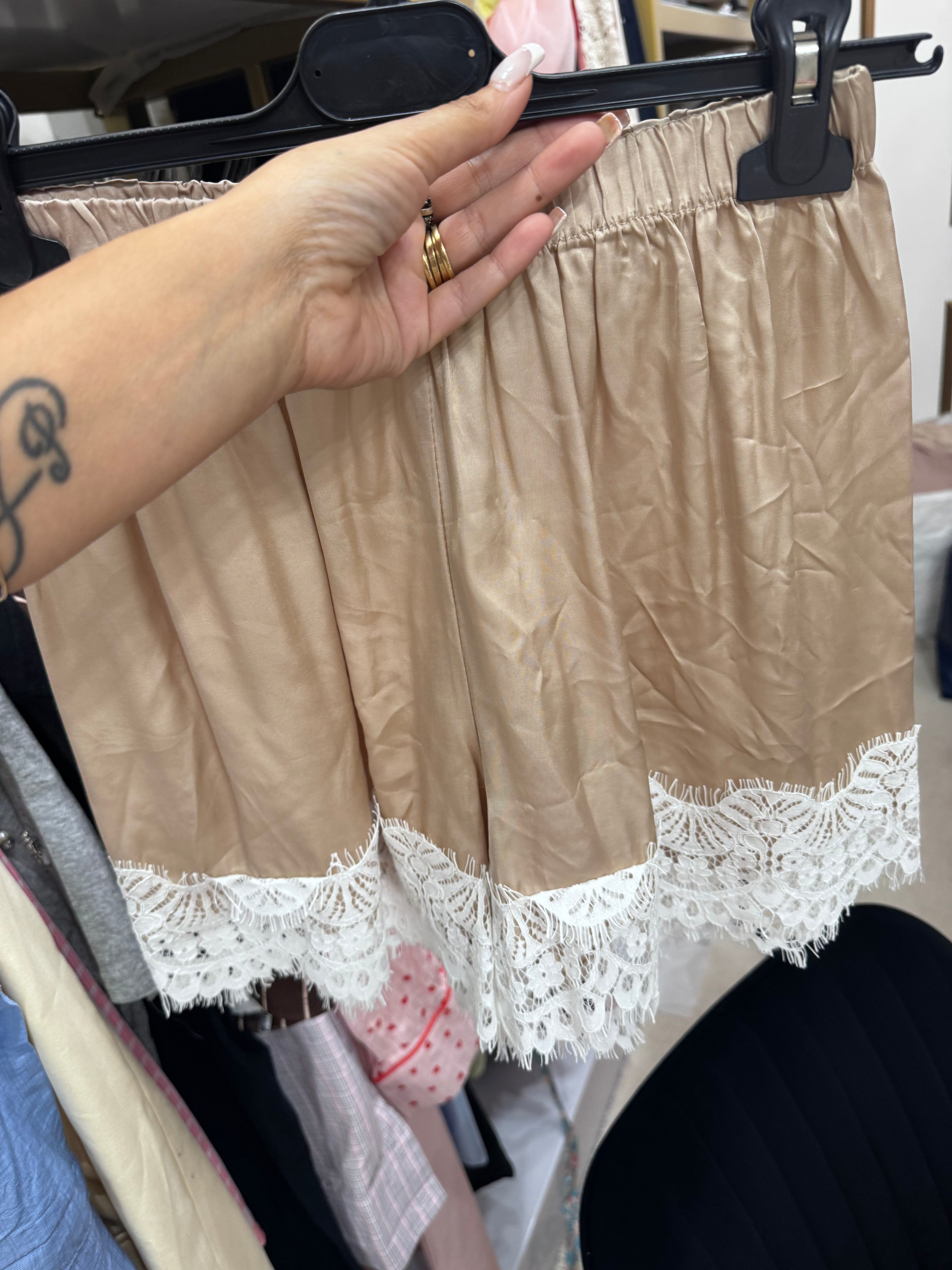 Pantaloncino raso
